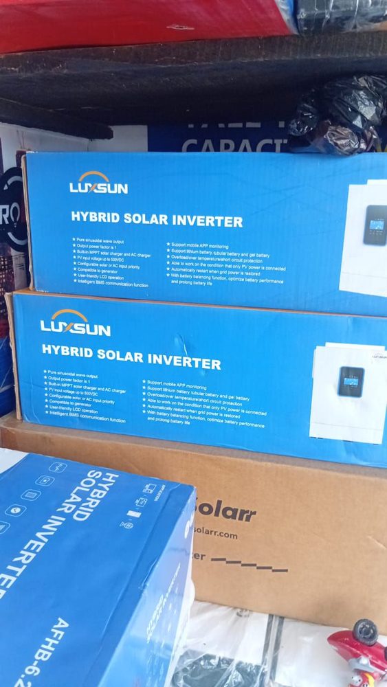 Luxsun 4.2kVA 24V Hybrid Solar Inverter