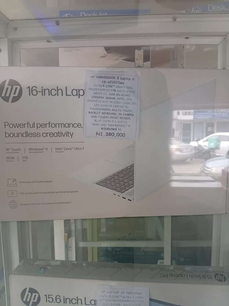 HP OmniBook 5 Laptop Ai 16-af1017wm